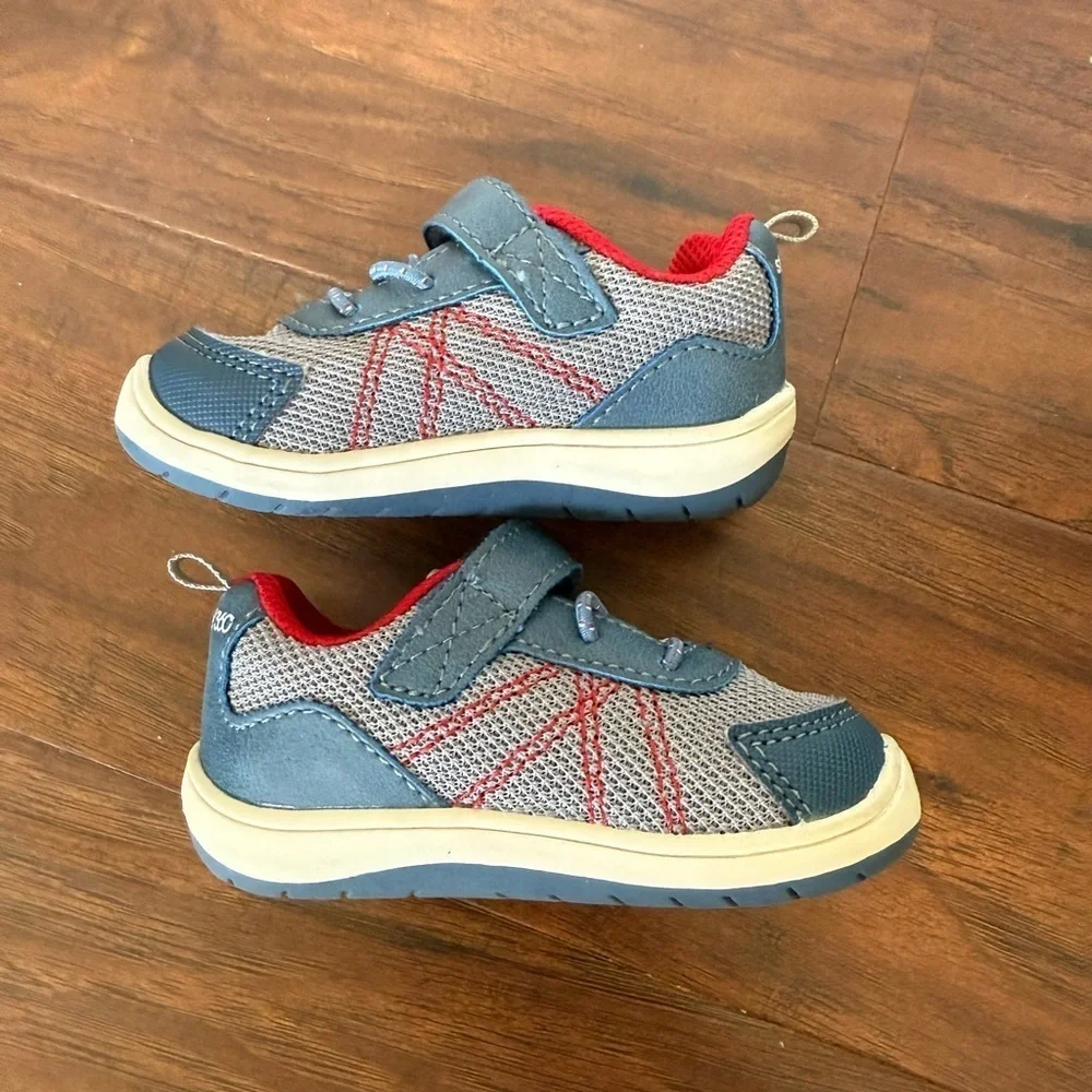 Stride Rite Kyle 2.0 sneakers/ first walkers red and blue-Like new-Size 4M